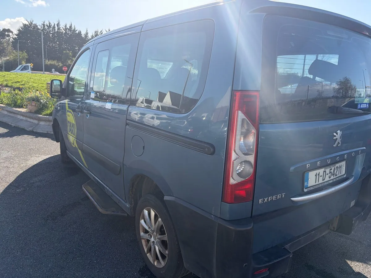 2011 Peugeot expert wheelchair accessible read ad! - Image 3