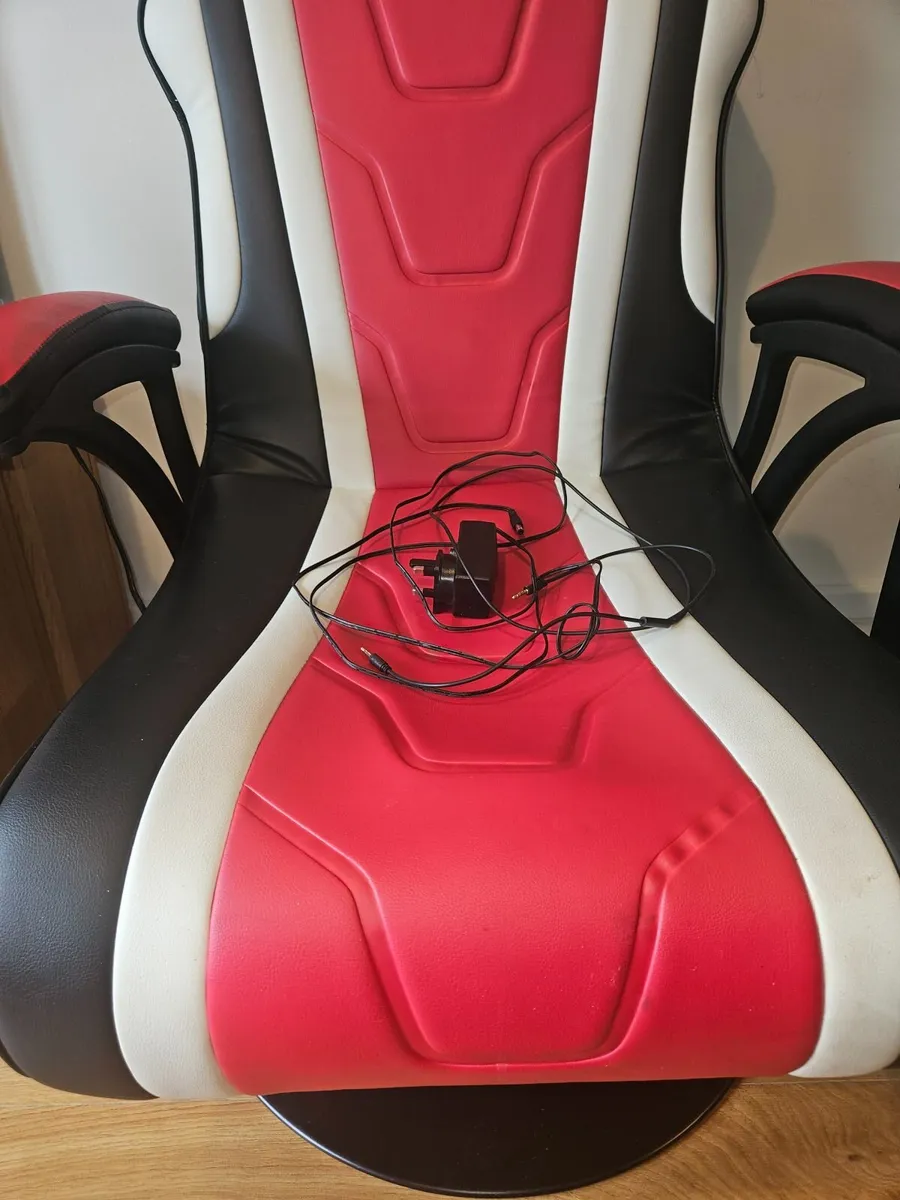 Gaming chair - Image 4