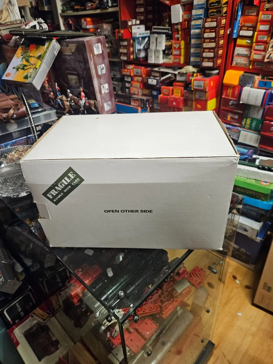 Corgi Danbury Mint WW2 Willy's Jeep 1:16 - Image 2