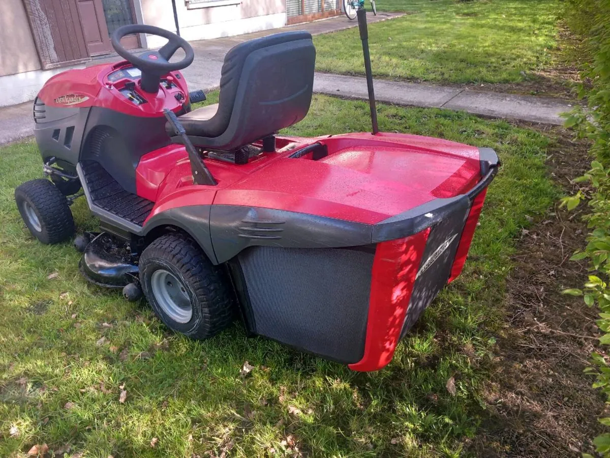 Ride on lawnmower - Image 3