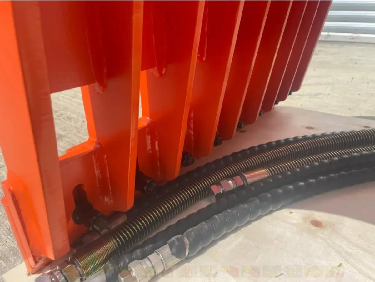 Selector Grab For 8 - 12 Tonne Excavator - Image 3