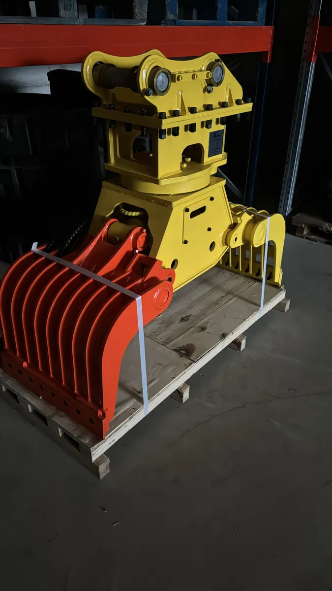 Selector Grab For 8 - 12 Tonne Excavator - Image 1