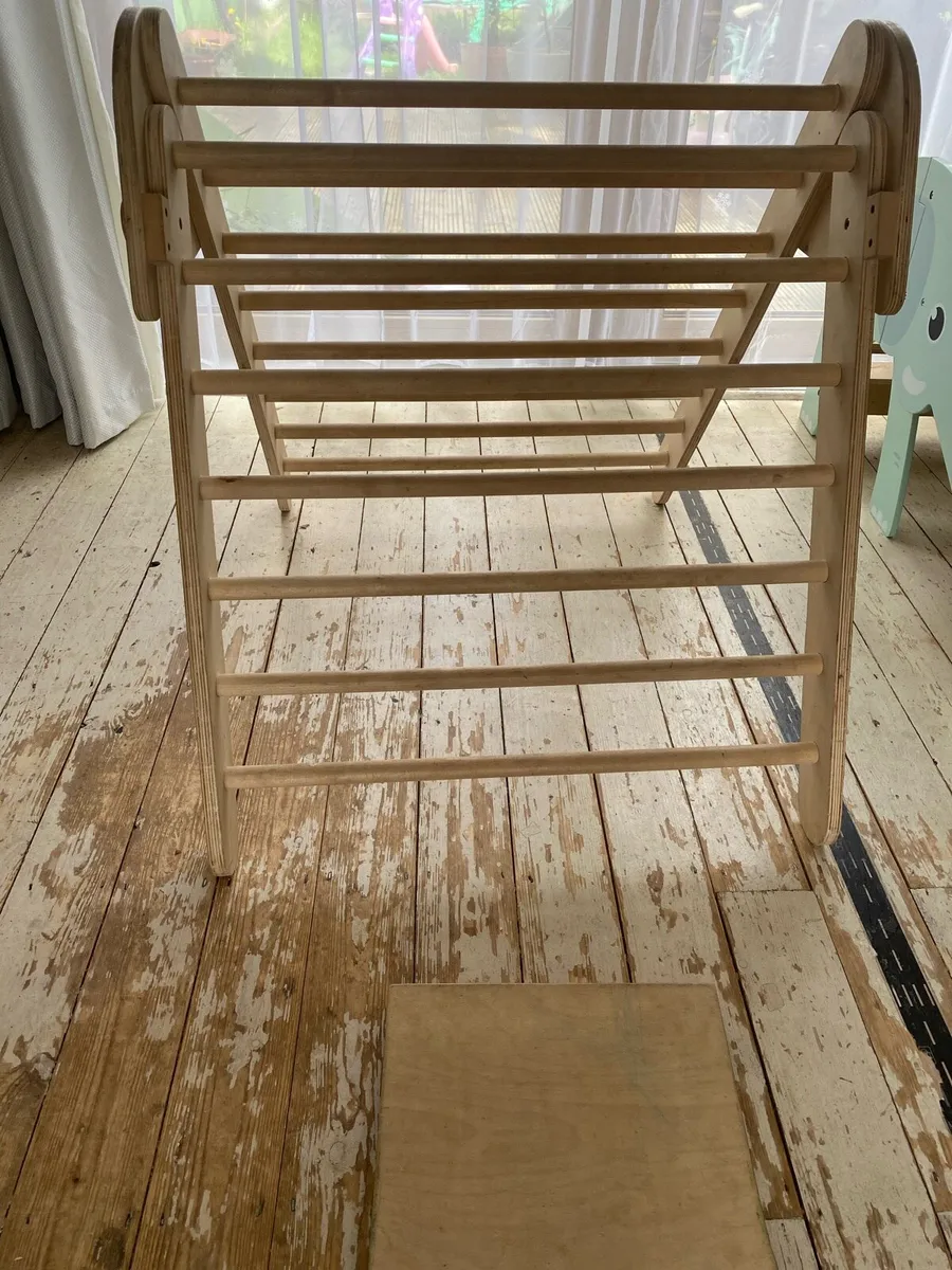 Kids climbing frame - Image 2