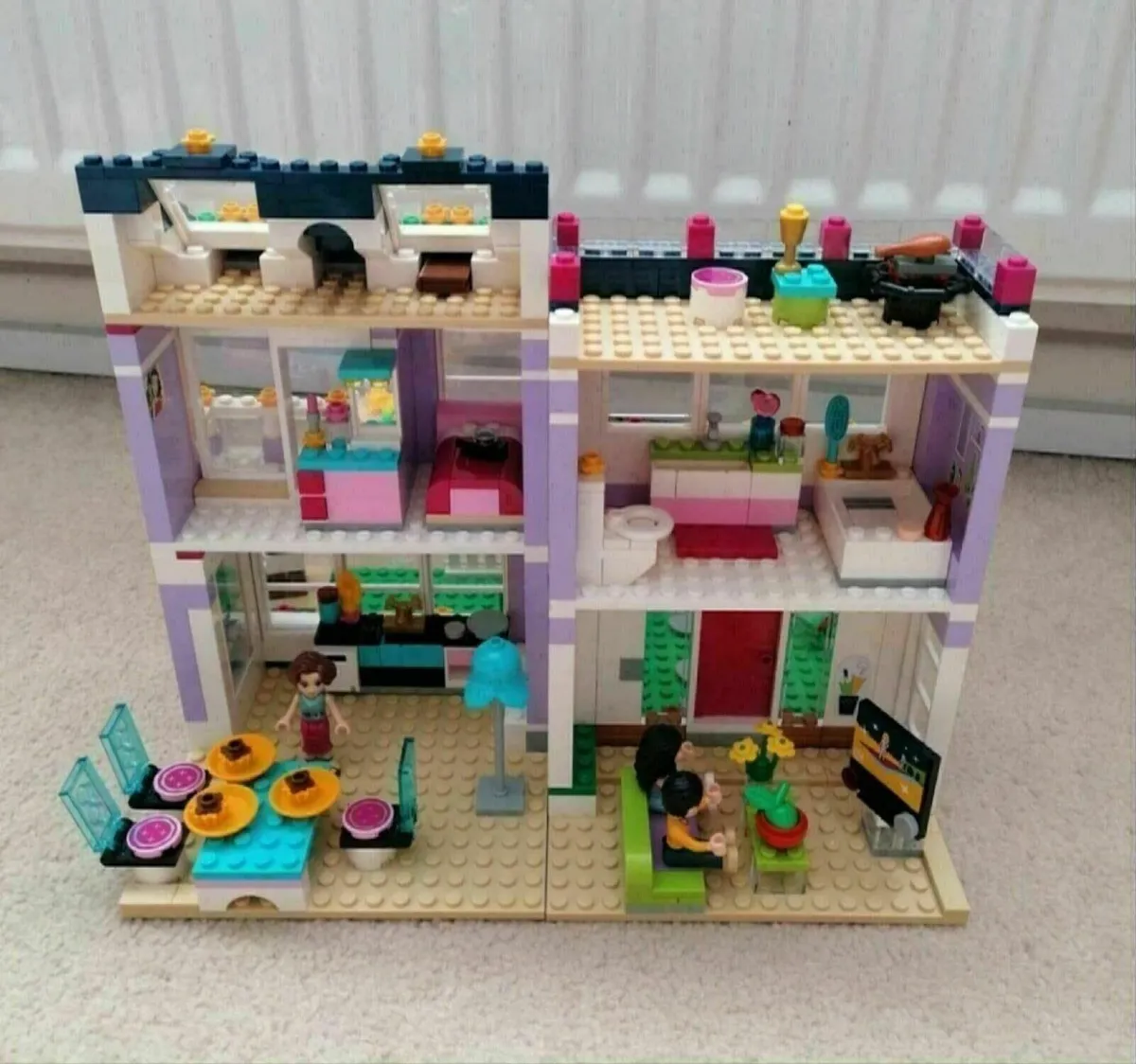 Lego Friends 41095 Emma's House - Image 2