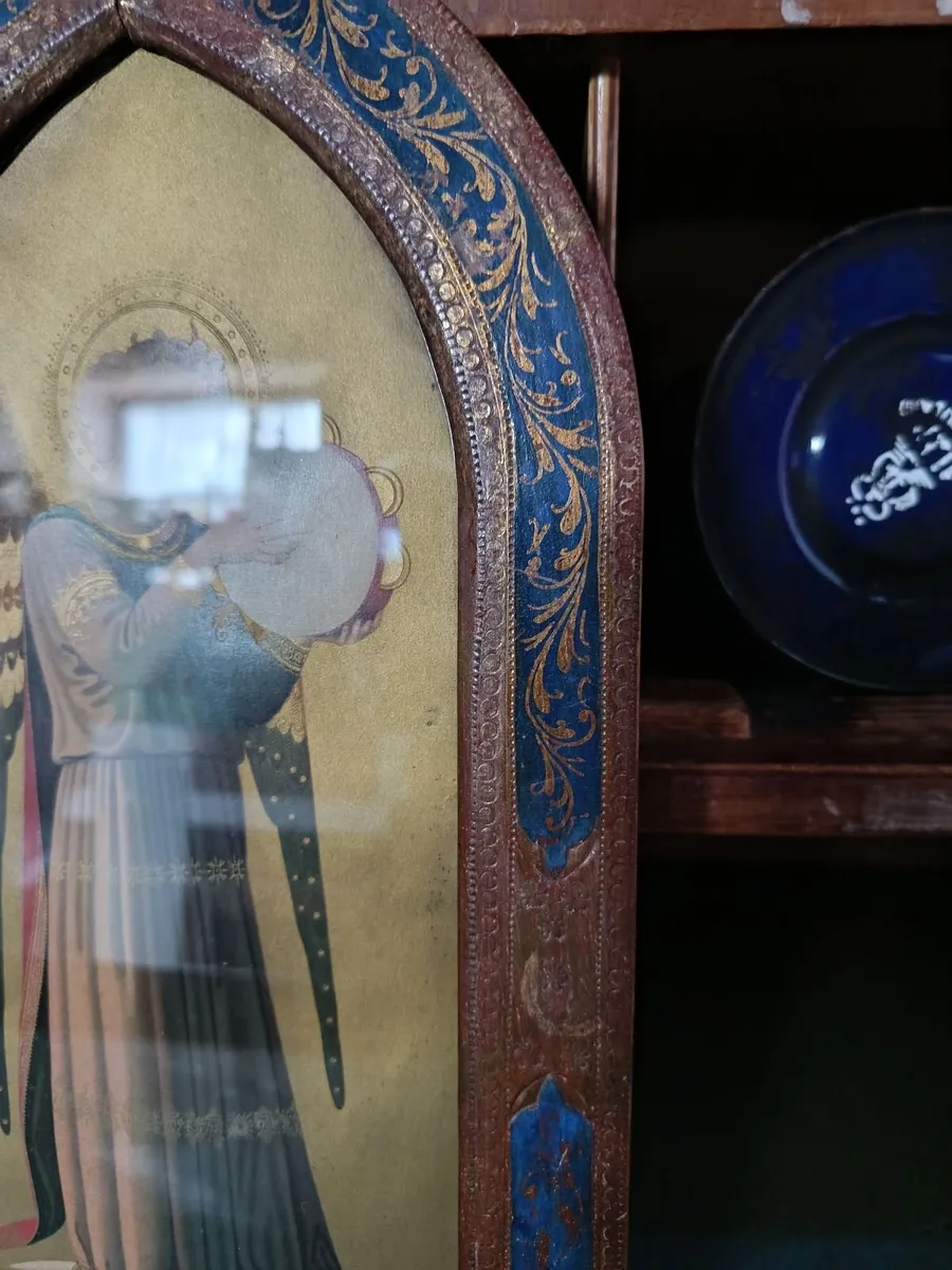 Vintage Gothic Angel in Gilt Frame - Image 2