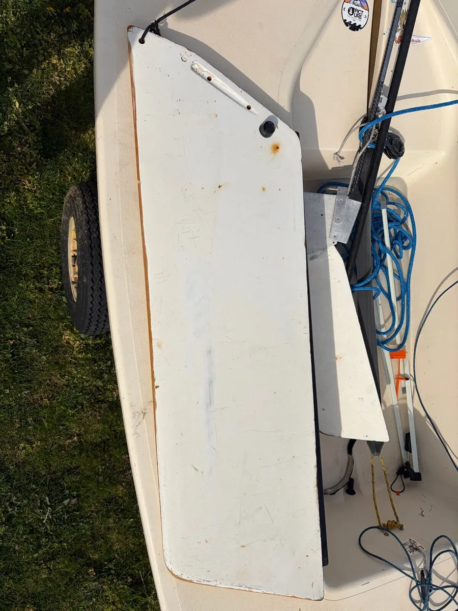 Laser dinghy - Image 2