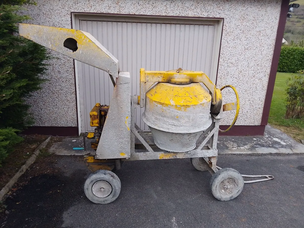 Concrete mixer - Image 4