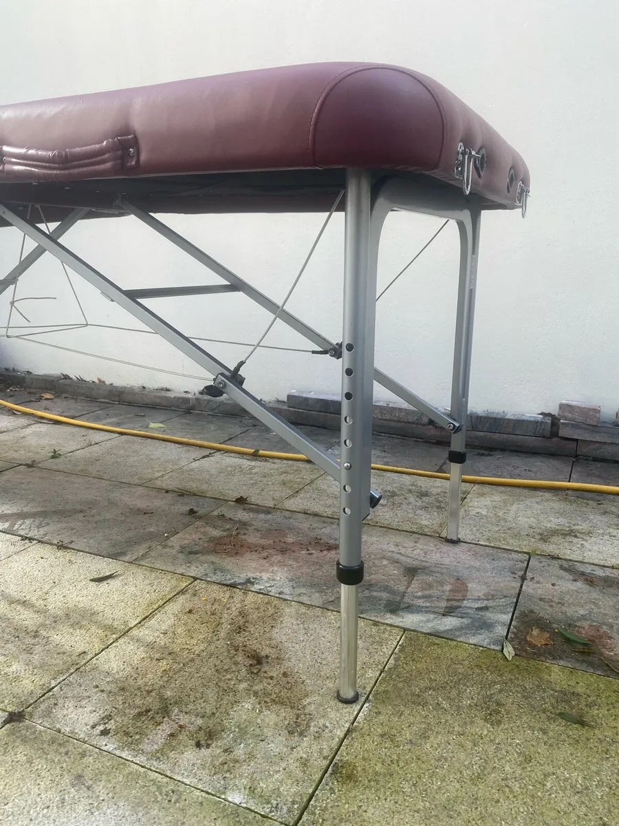 Massage table - Image 4