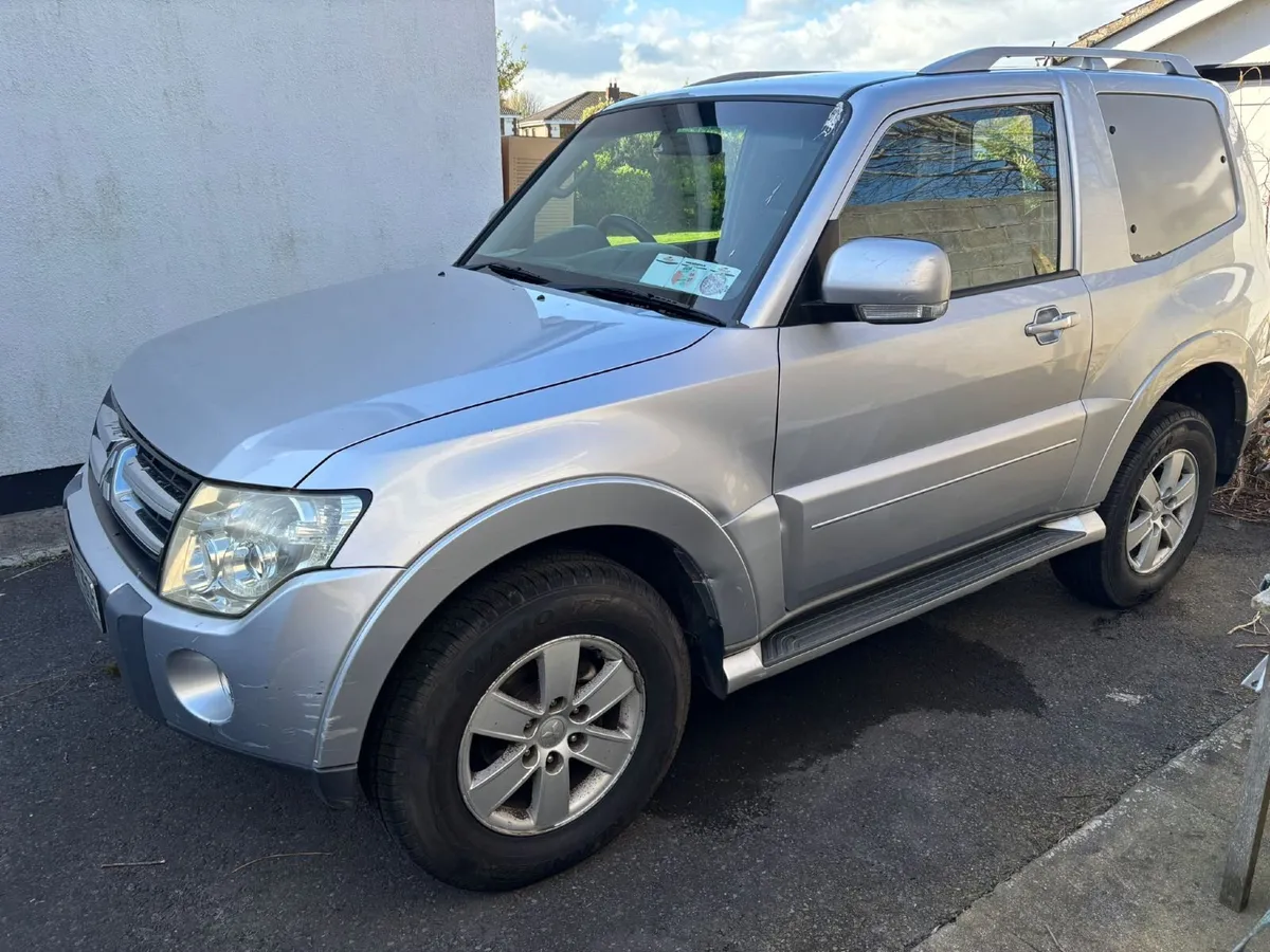 Mitsubishi Pajero 2011 - Image 3