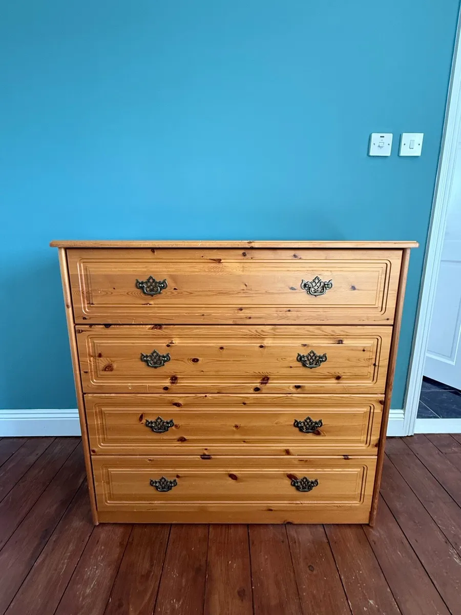 Bedroom furniture set - Image 3