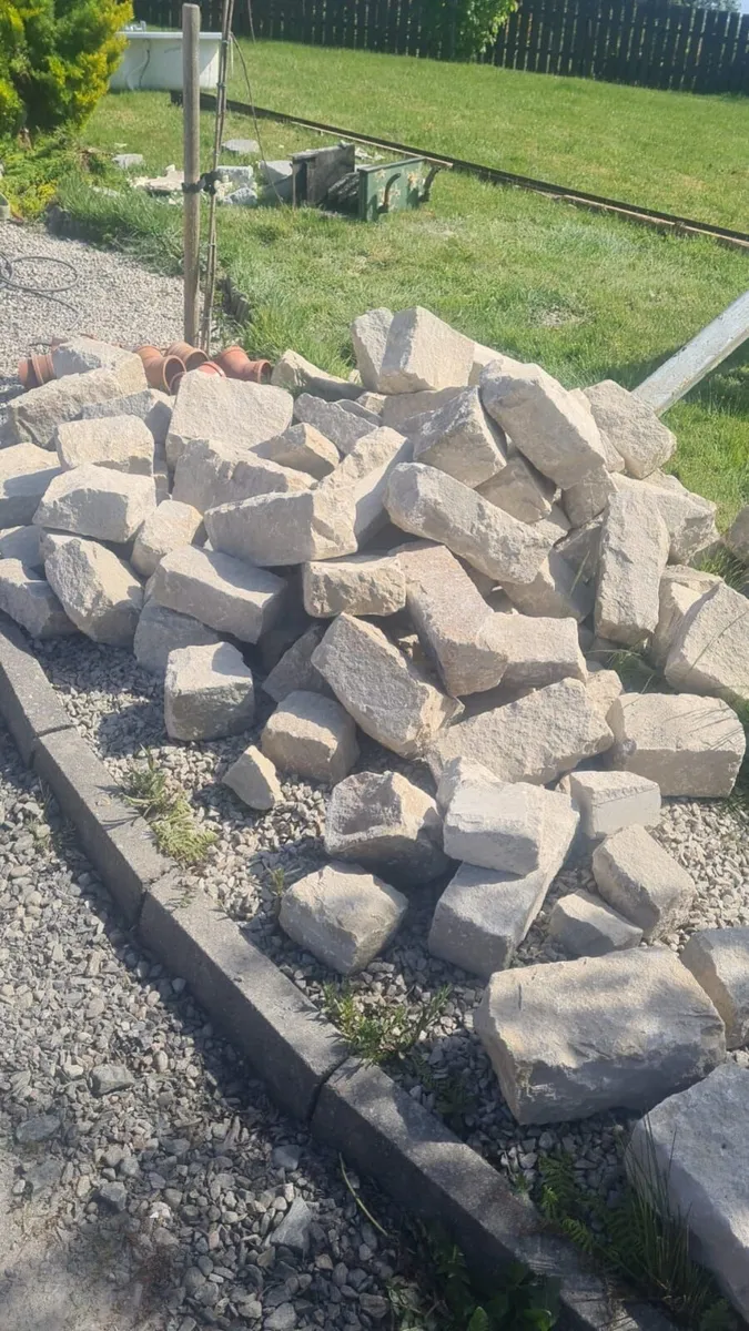 CUT SAND STONE - Image 1