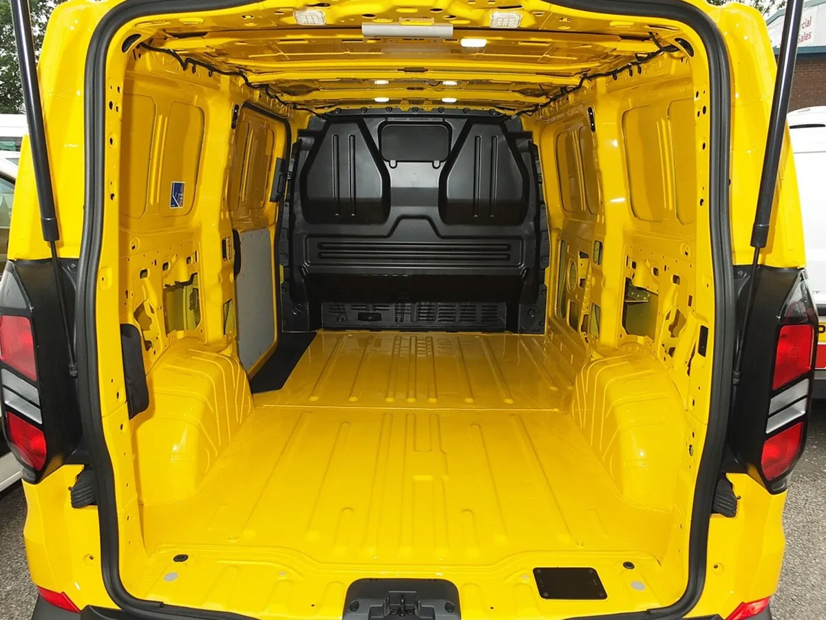 2025 Ford Transit Custom Panel Van - Image 3