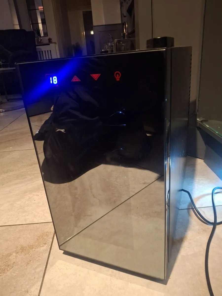 DRINKS MINI FRIDGE - Image 2