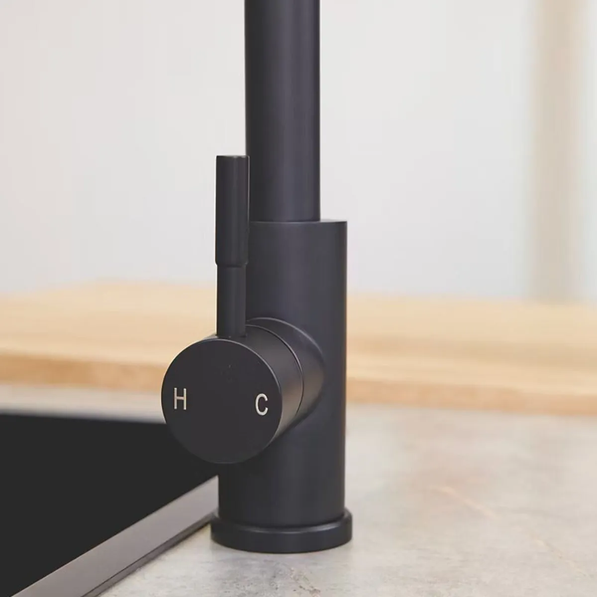 Matt Black Pull-Out Kitchen Mixer Tap | Spray - Image 3