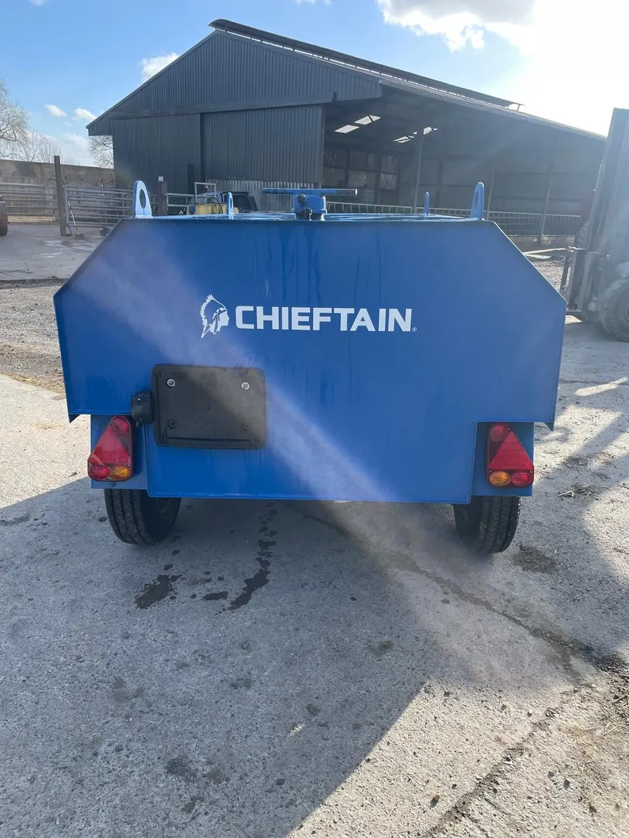 Diesel bowser Chieftan - Image 2