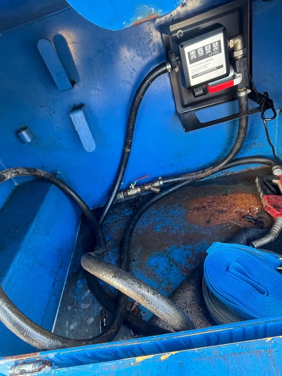 Diesel bowser Chieftan - Image 3