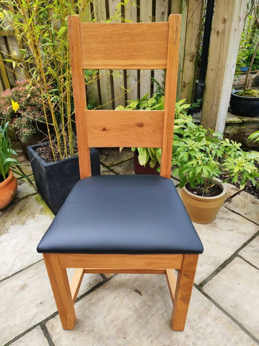 Oak chairs X 6 - Image 1