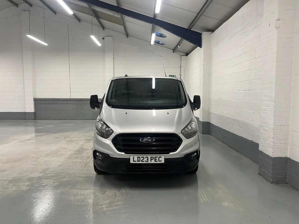 2023 Ford Transit Custom Panel Van - Image 4