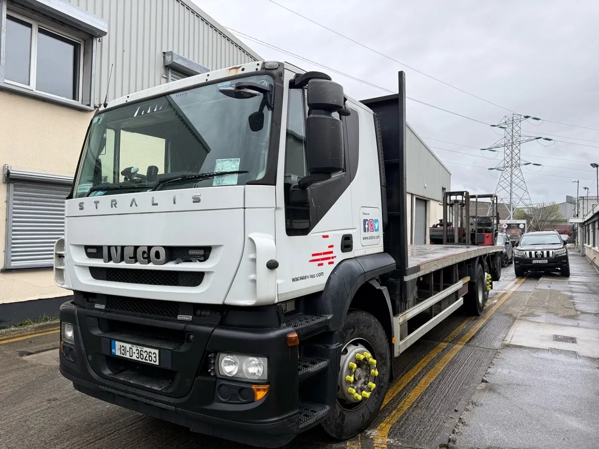 Iveco flat bed - Image 1