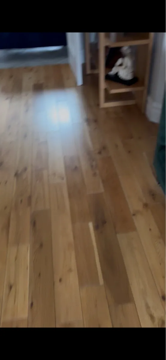 Used solid wood oak flooring - Image 4