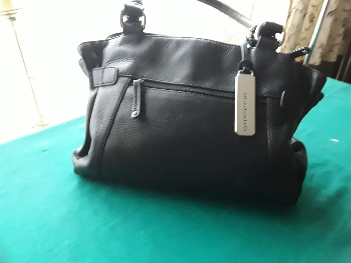 Ladies brand new designer handbag - Image 1