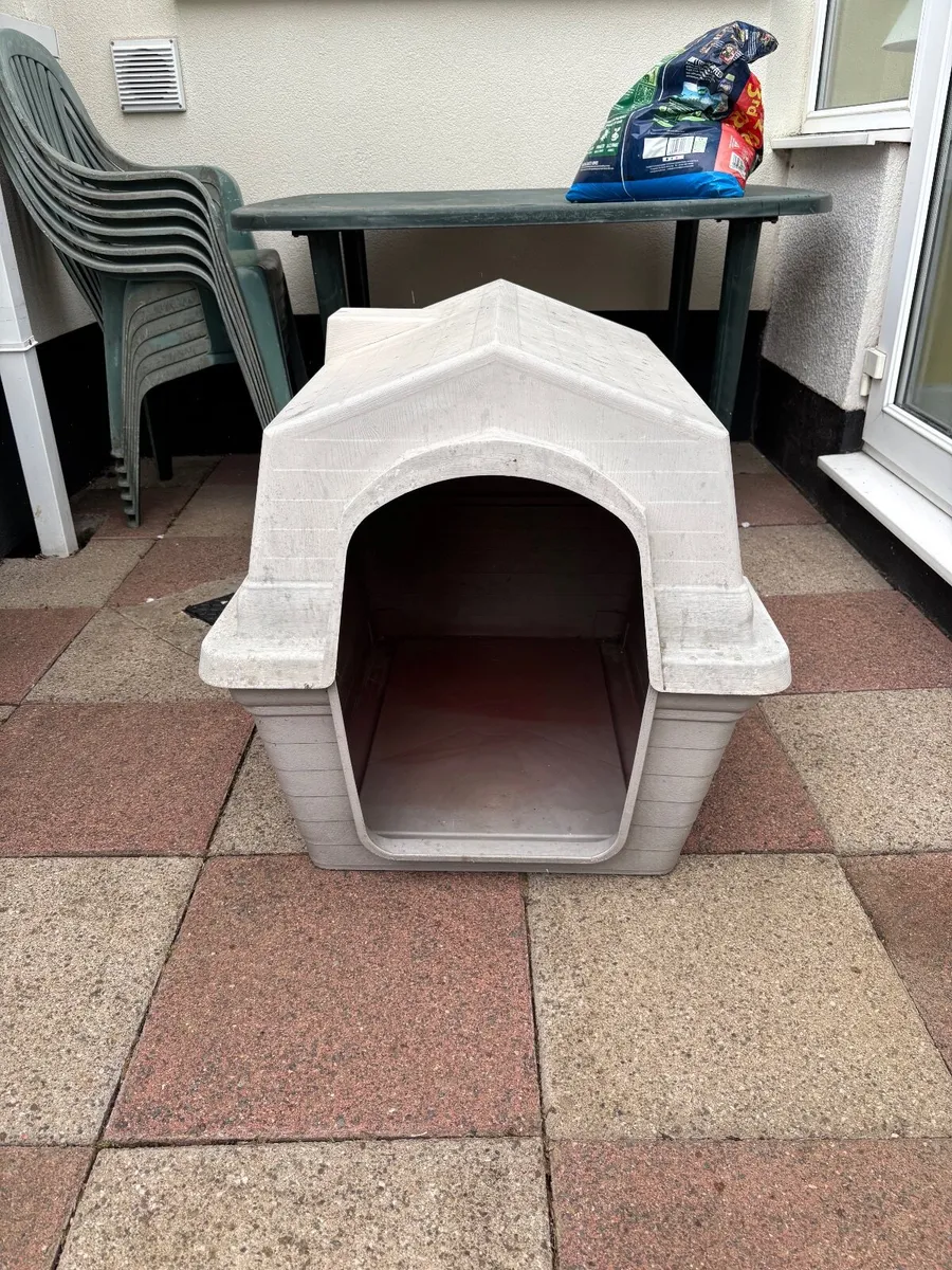 Dog Kennel - Image 1