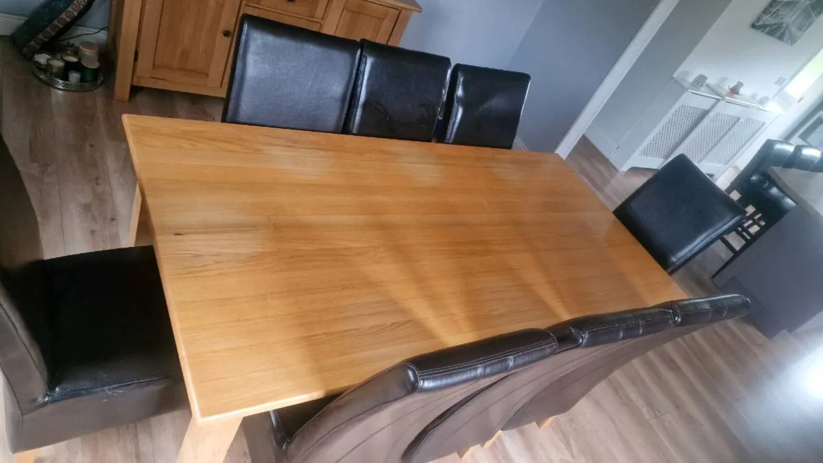 Table and Chairs - Image 2