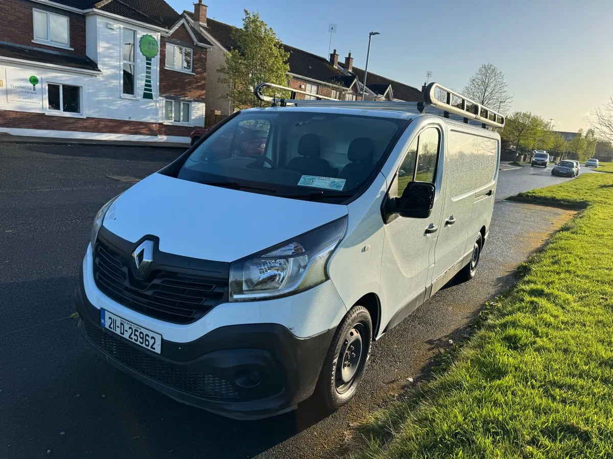 Renault  Trafic 2021 No Vat - Image 2