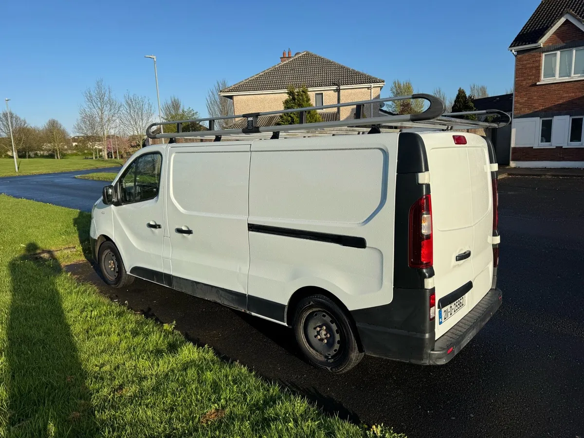 Renault  Trafic 2021 No Vat - Image 3