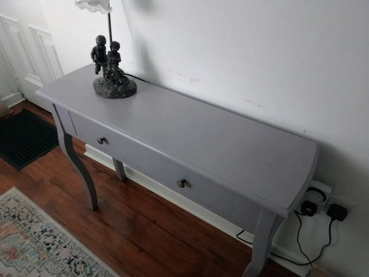Console table