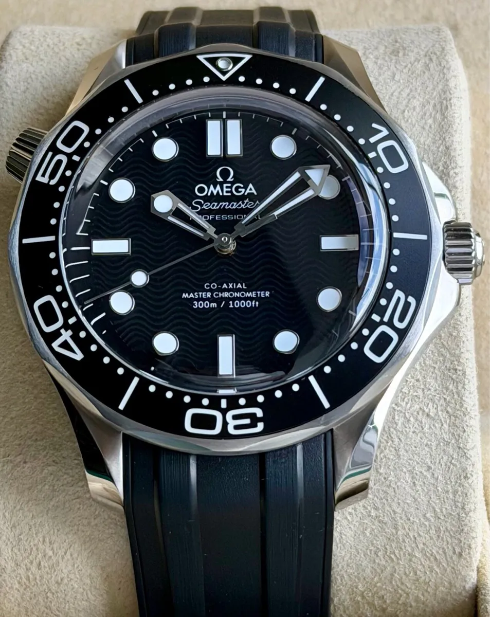 Omega Seamaster Diver 300M No Date - Image 4