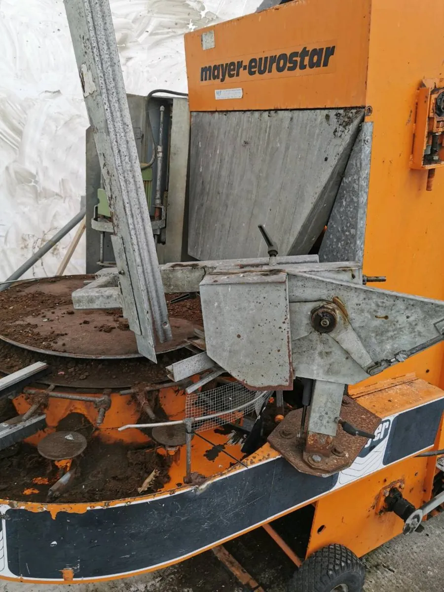Mayer potting machine - Image 1