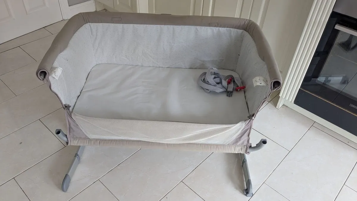 Chicco Next2Me co-sleeper – Excellent Condition - Image 2