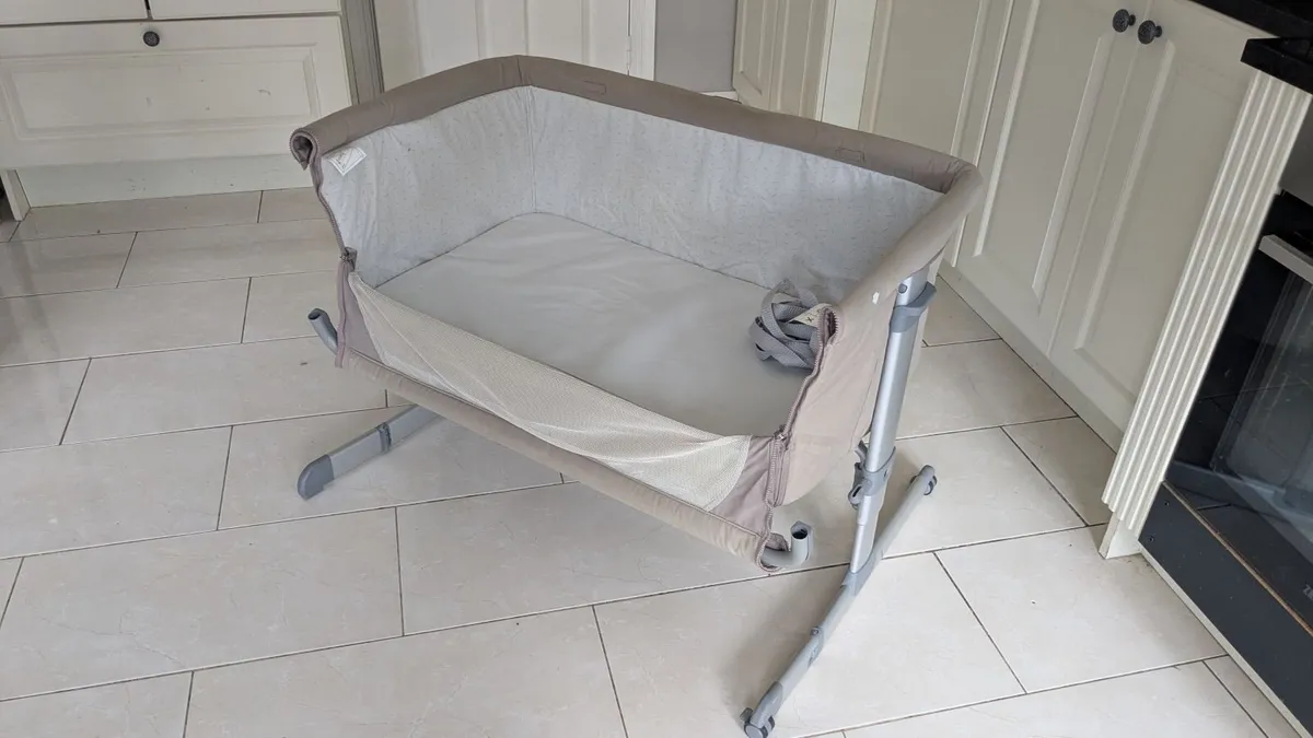 Chicco Next2Me co-sleeper – Excellent Condition - Image 3