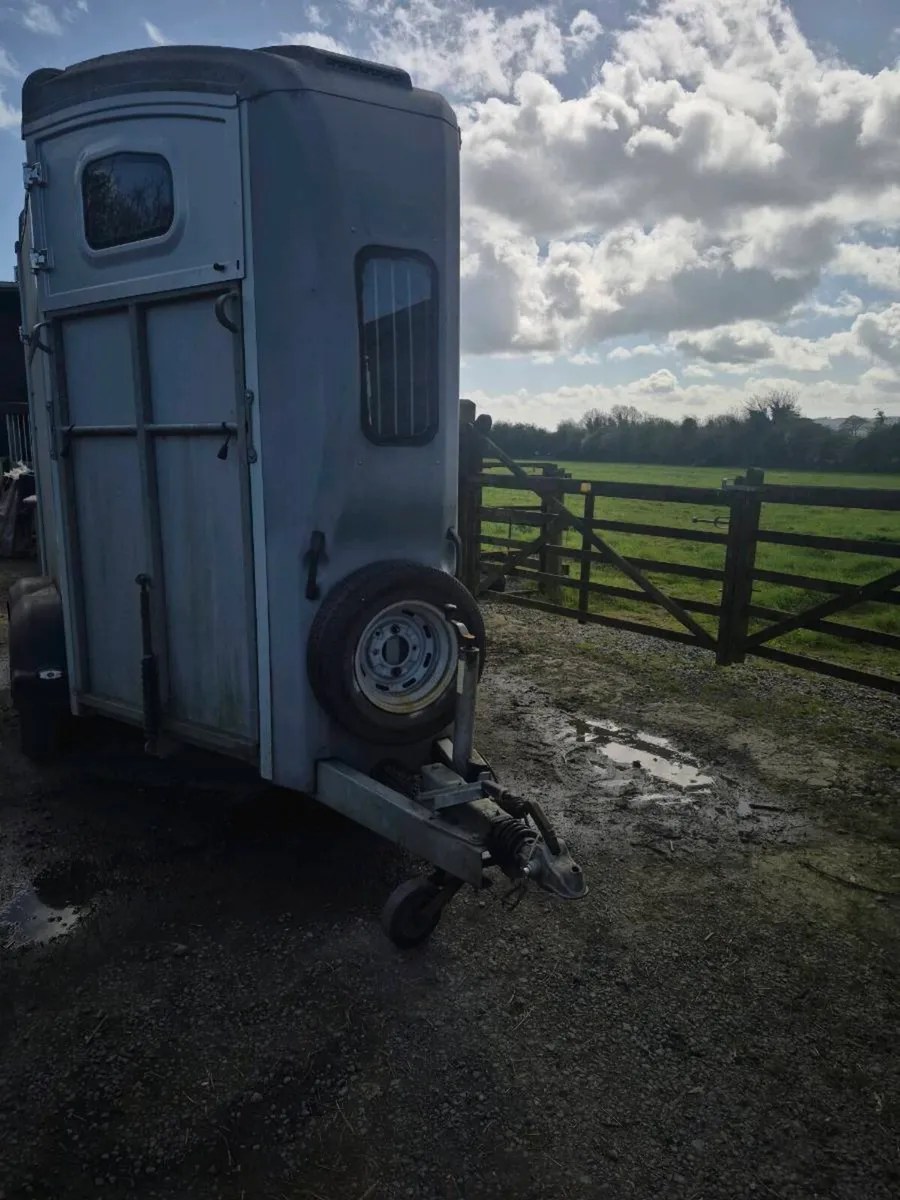 Nugent Horse Box - Image 2