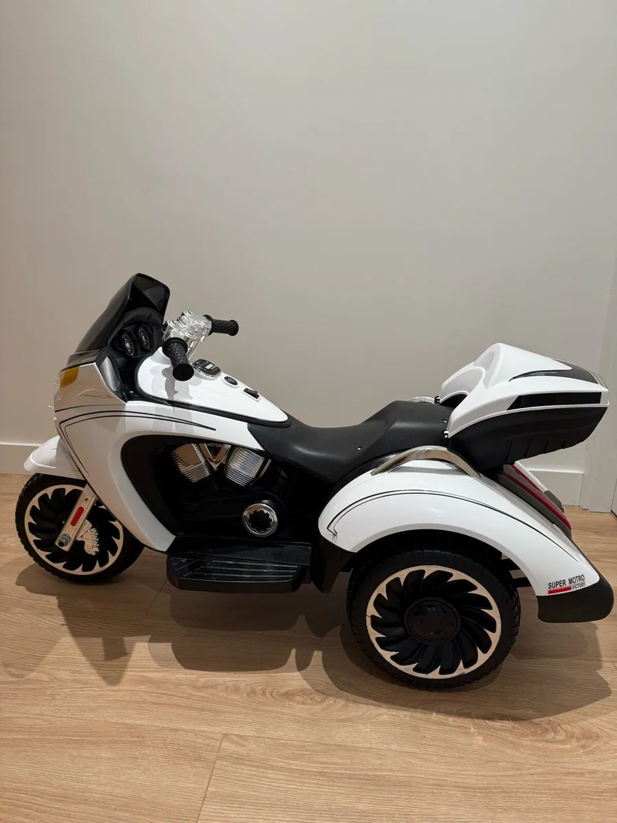 Kid Electric Car/Motorbike - Image 1