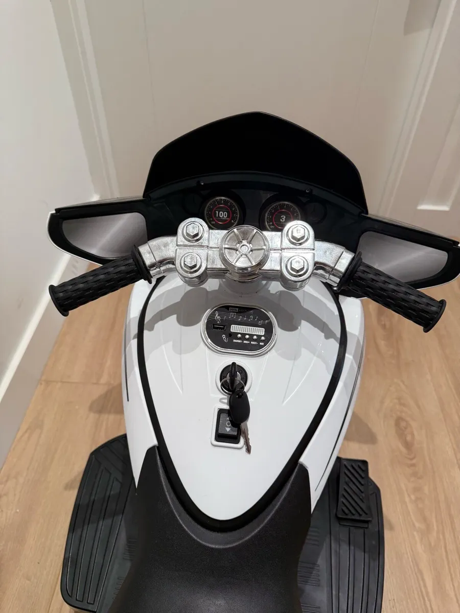 Kid Electric Car/Motorbike - Image 3