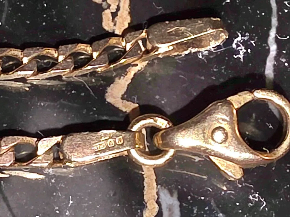 CHUNKY LINK, 9CT SOLID Gold 20"Long 6.03g Chain ! - Image 3