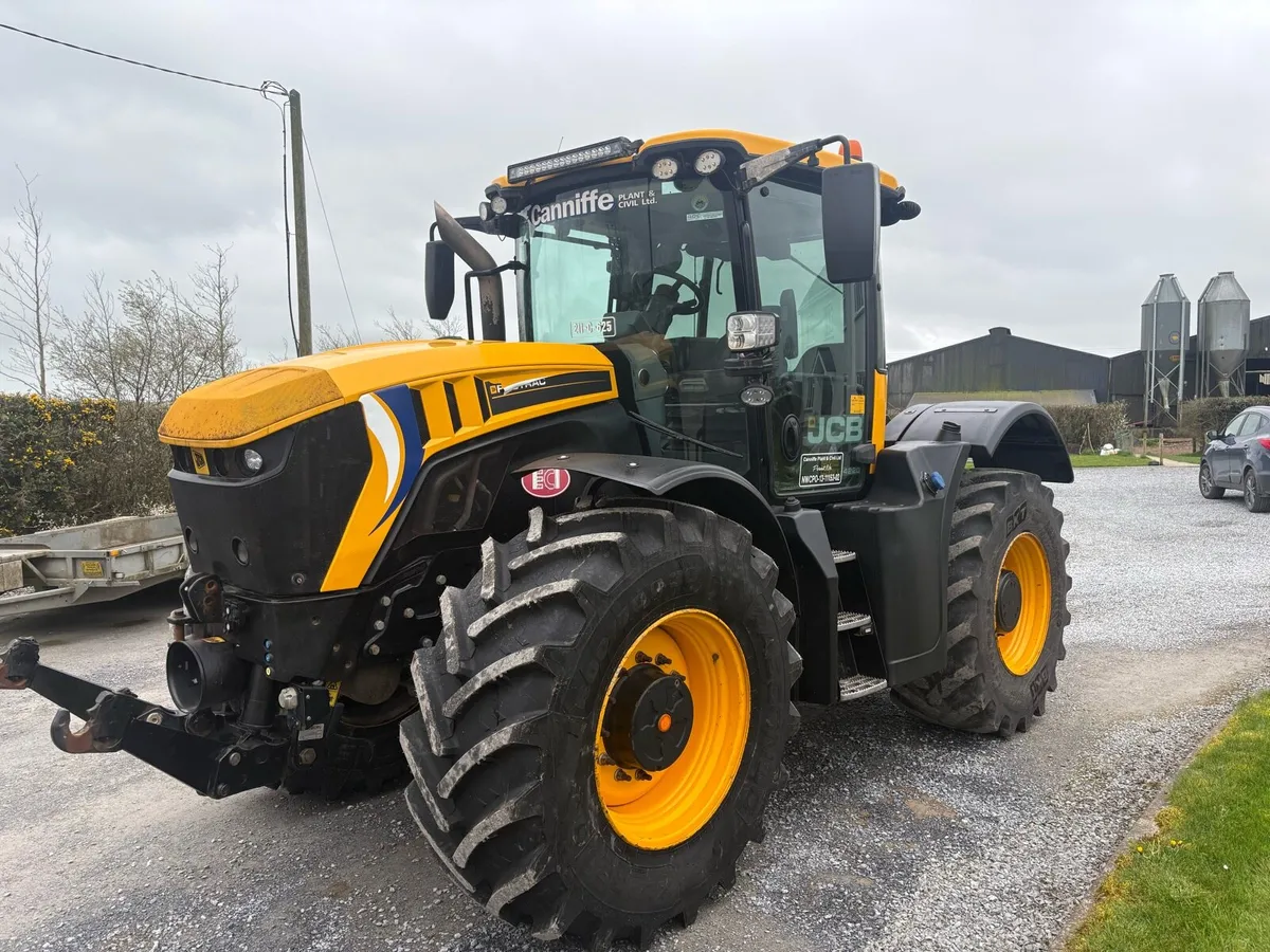 JCB Fastrac 4220 - Image 2