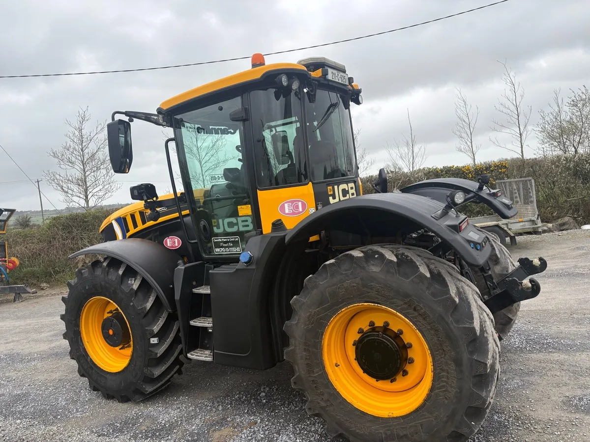 JCB Fastrac 4220 - Image 3