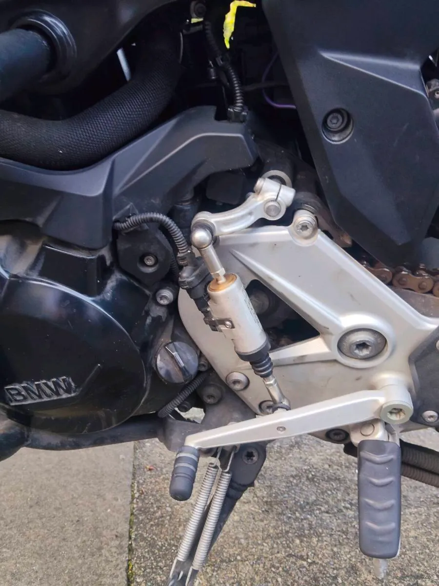 BMW F900XR - Image 4