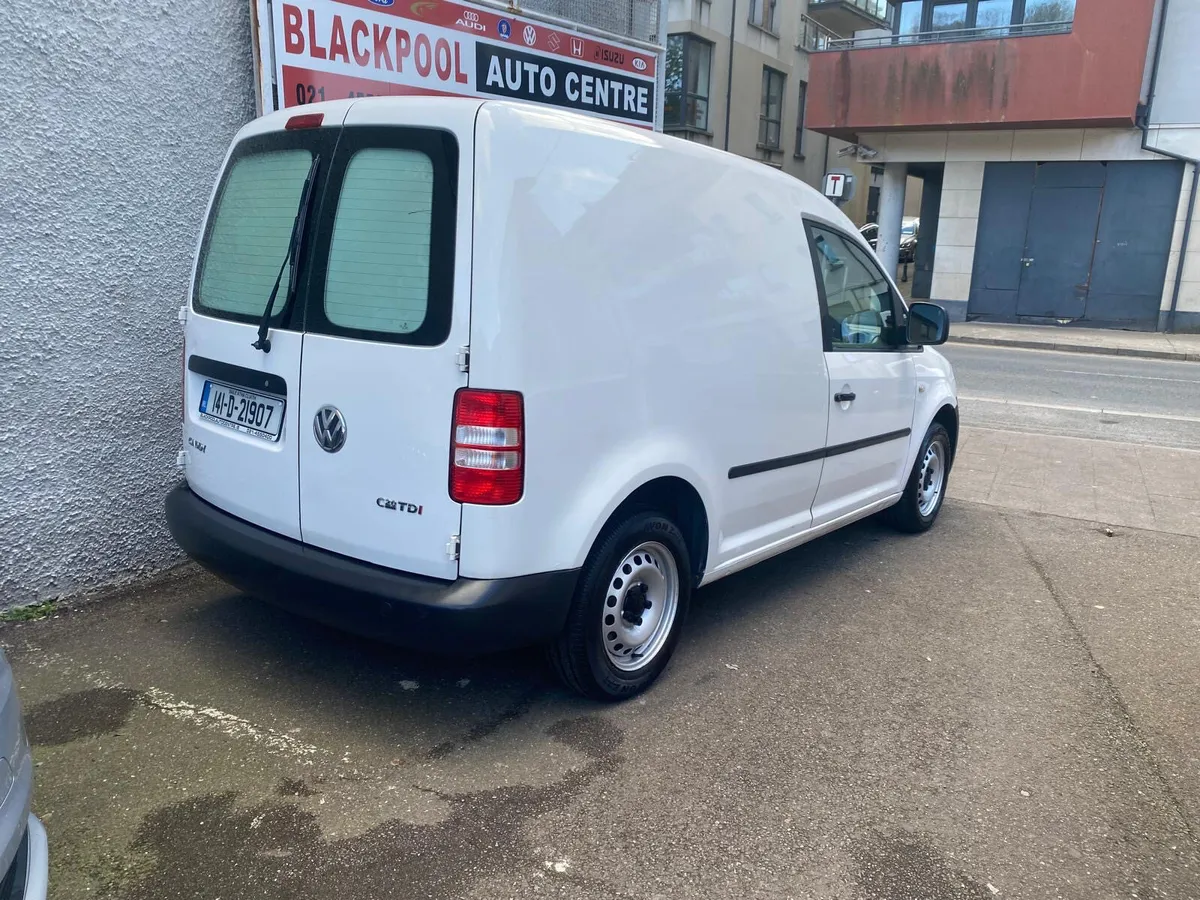 Volkswagen Caddy 2014 - Image 2