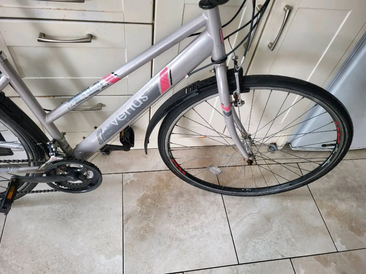 Ladies bike - Image 2