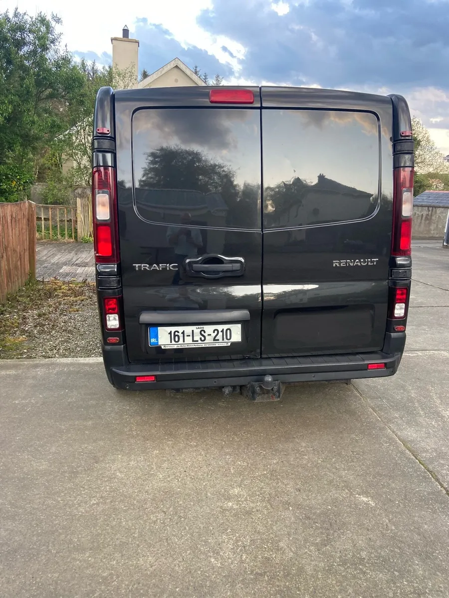 Renualt traffic - Image 4