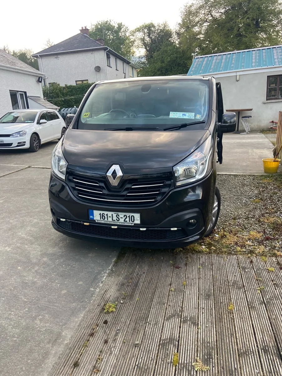 Renualt traffic - Image 1