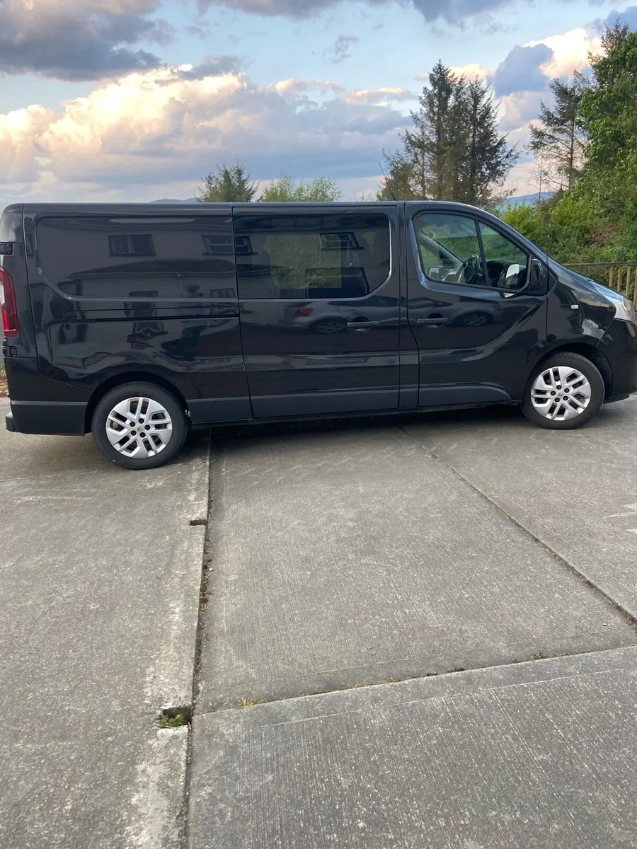 Renualt traffic - Image 3