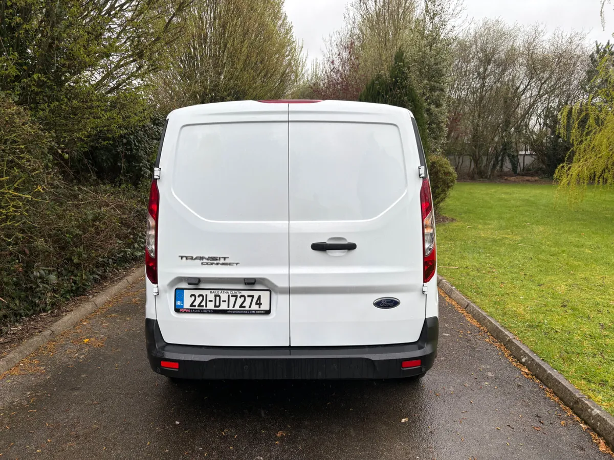 2022 Ford Transit Connect Trend model - Image 4