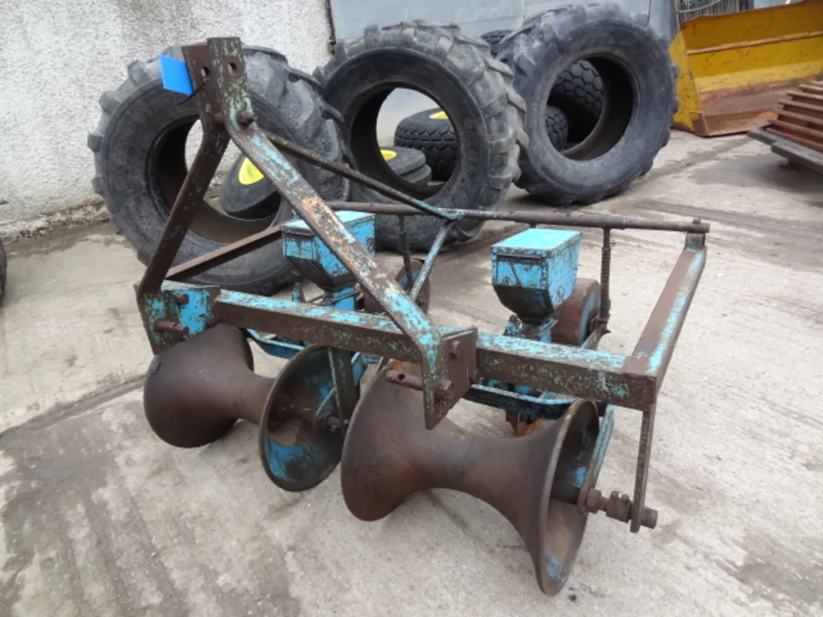 Webb 2 row turnip Drill - Image 3