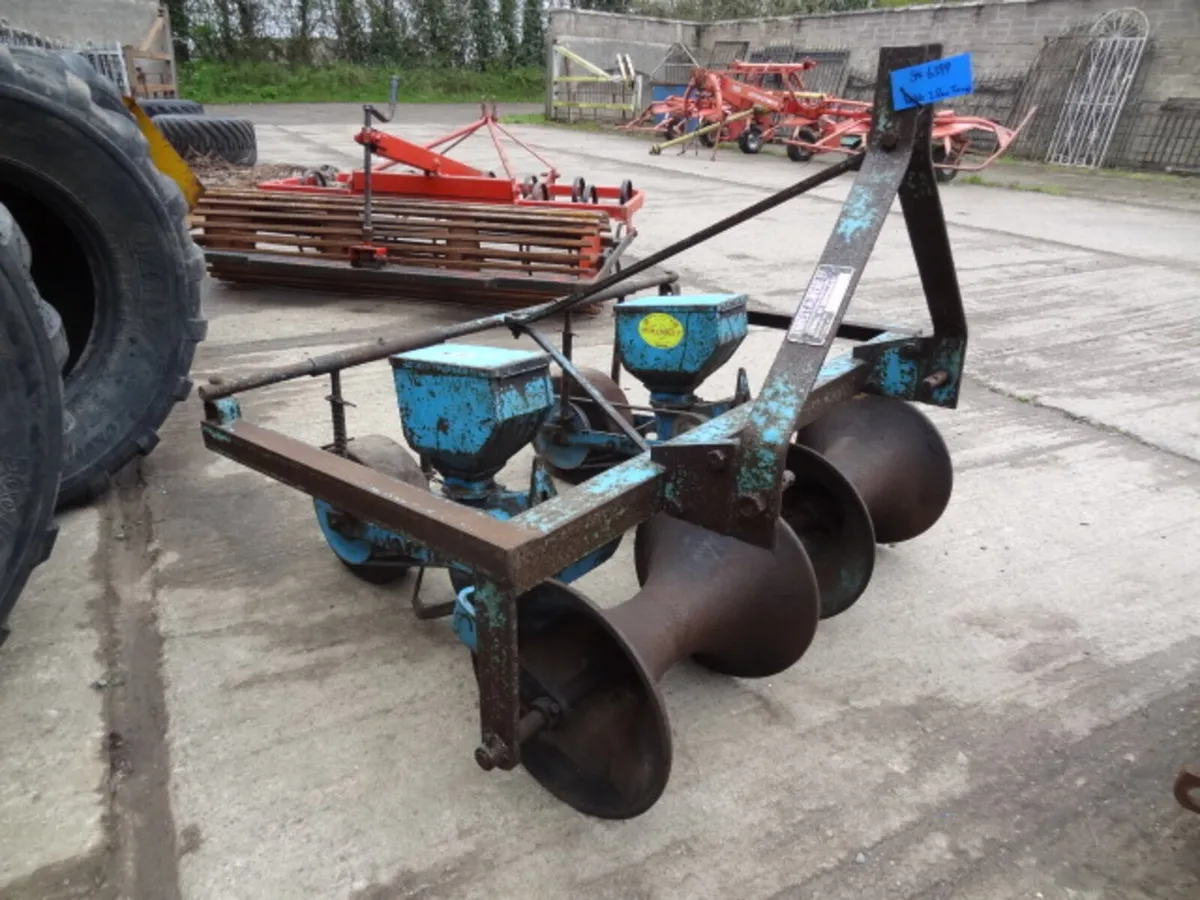 Webb 2 row turnip Drill - Image 1