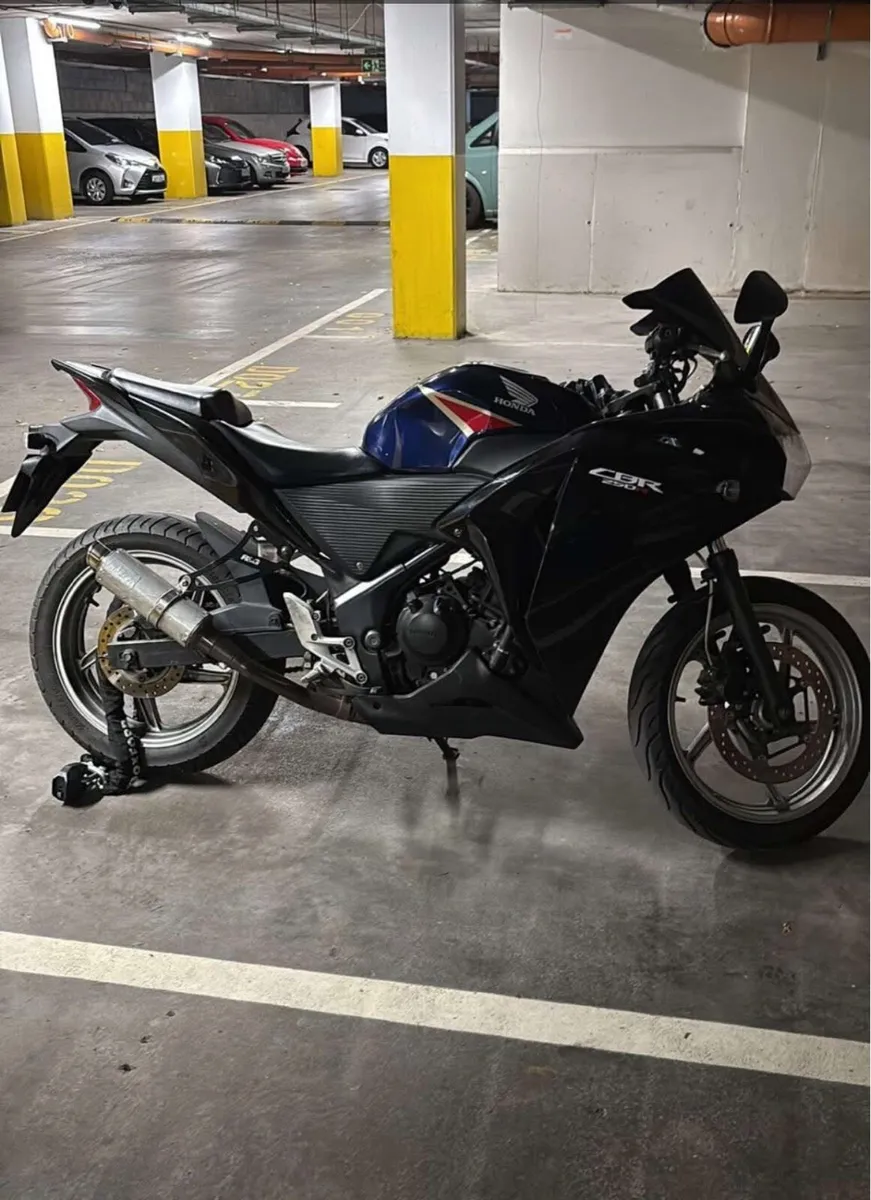 Honda CBR 250rr - Image 2